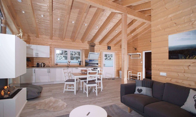 Clausthal-Zellerfeld Casa | Log cabin by the lake with sauna and fireplace in the middle of the Harz mountains and forests