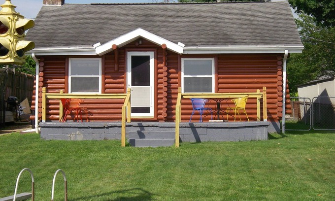 Millersport Cabina | Log Cabin Waterfront escapada en el lago Buckeye presentado en el Tour of Homes 2019