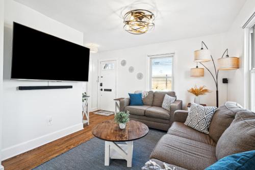 Frederick Casa | Logan's House in Downtown Frederick