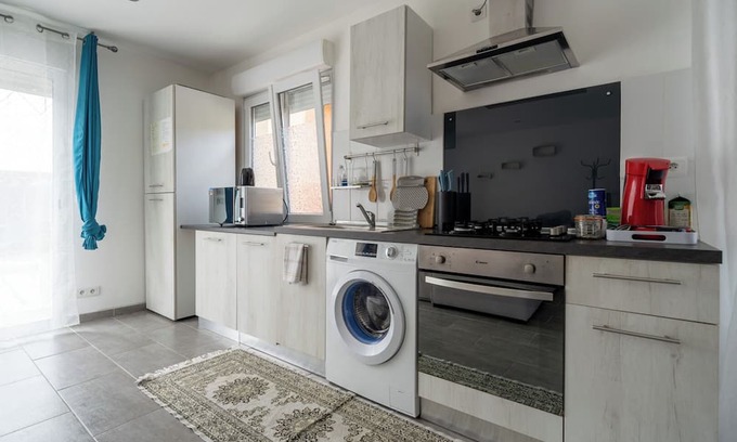 Savasse Apartamento | Loge au p'titbonheur A sunny stopover 2 steps from Montélimar