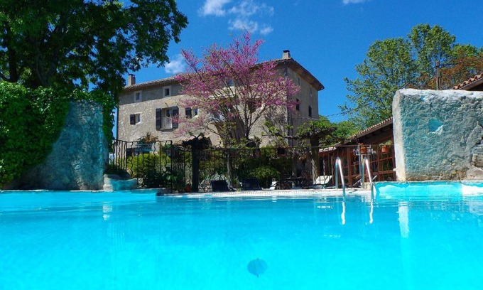 Sauve Casa | Logis des Magnans - Deux Chambres familiales communicantes pour 4 ou 5 personnes