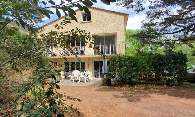 Arles-sur-Tech Apartamento | Logis PONIENTE 4 persons with swimming pool