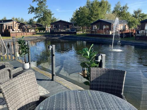 South Lakeland Leisure Village Casa | Loluke Lodge on The Lake