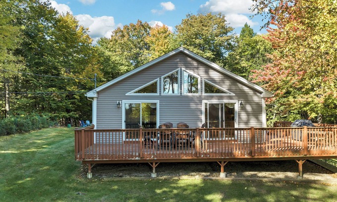 Moultonborough Casa | Long Island Winnipesaukee Home For 6 Short Drive From Long Island Beach