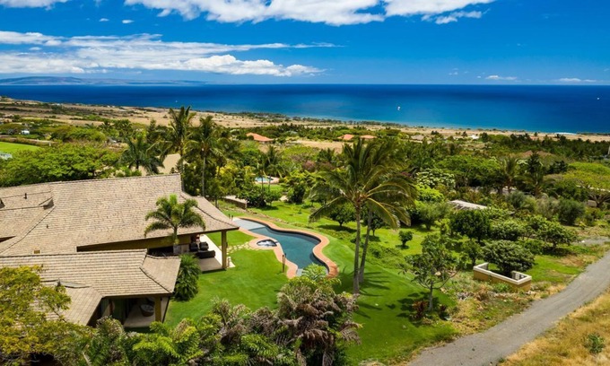 Downtown Lahaina Villa | Long Term Maui Luxury Villa Rental