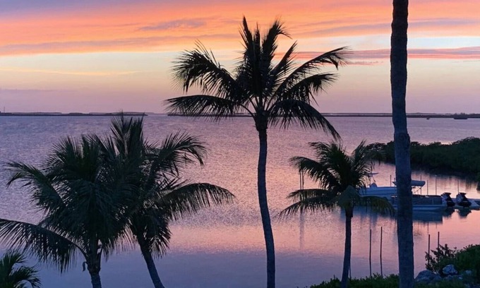 Big Coppitt Key Casa | Look no further for your slice of Waterfront Paradise!