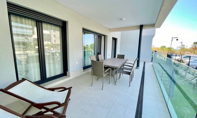 Ayamonte Apartamento | Los Camaleones, bajo con terraza-jardín