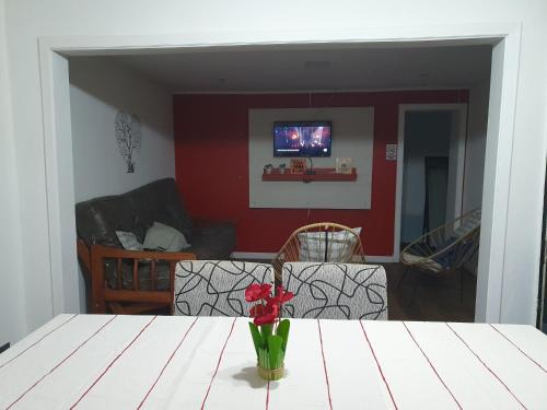 Veintiocho de Noviembre Casa | Los manzanares, casa histórica