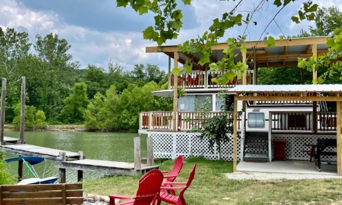 St. Clair Alquiler De Eote | Lost Hill Lake Happy Dayz Houseboat