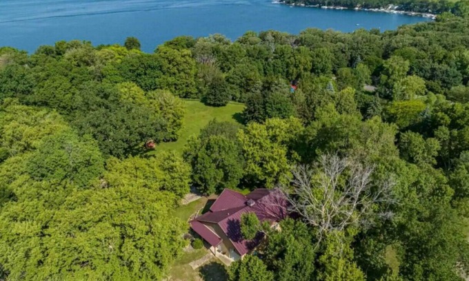 Okoboji Apartamento | Lost in Boji Cottage off West Lake Okoboji