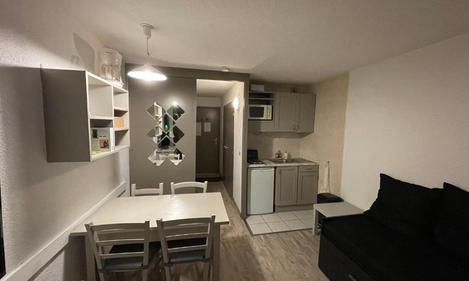 Mont-de-Lans Apartamento | LOuréa studio 4 pers retour skis au pieds