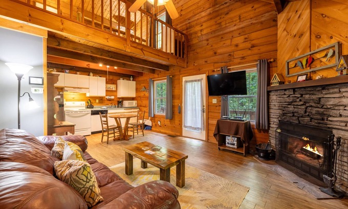 Sautee Nacoochee Cabina | Nido perfecto de "pájaros del amor"