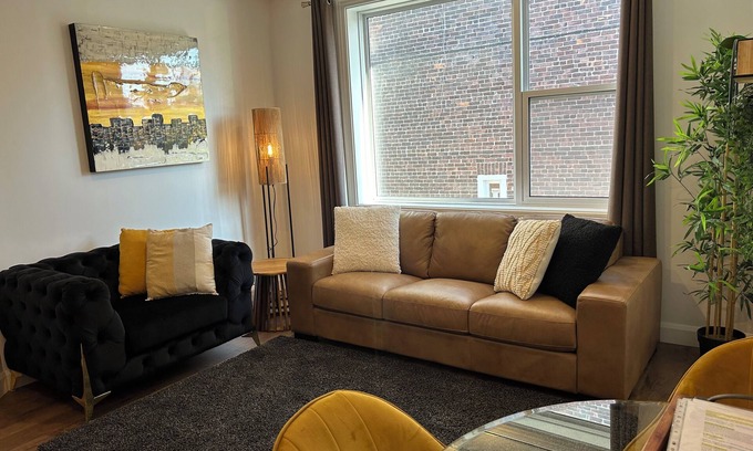 Levis Apartamento | Love nest 1 river from the castle! Free parking! Refurbished, Air conditioner