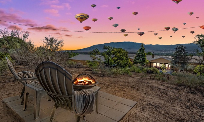 Corrales Apartamento | The "Love Shack" Cozy Getaway Corrales Relax & Quiet Village Feel Acceso a la ciudad