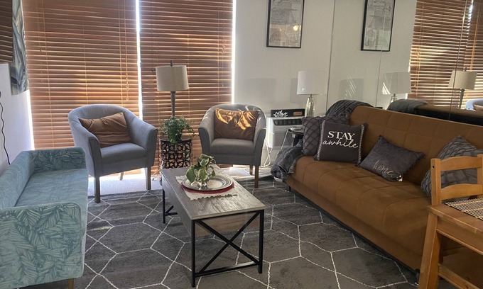 Rosemont Apartamento | Lovely 2 bedrooms apartment 10min from O'HARE CHICAGO