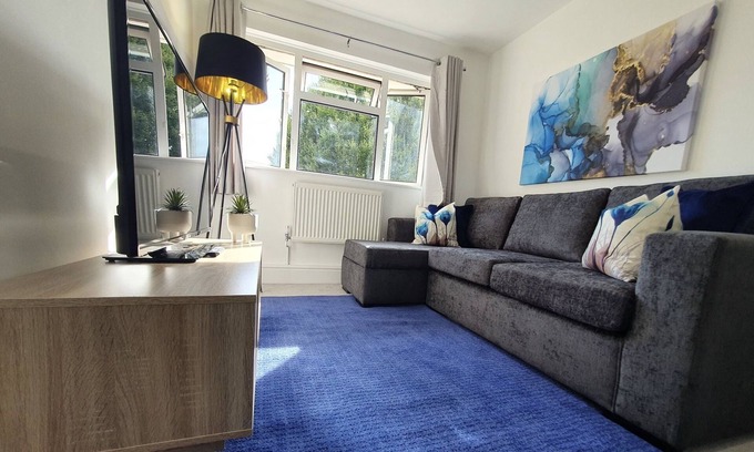 Biggleswade Casa | Lovely 2 - New Bedroom Flat