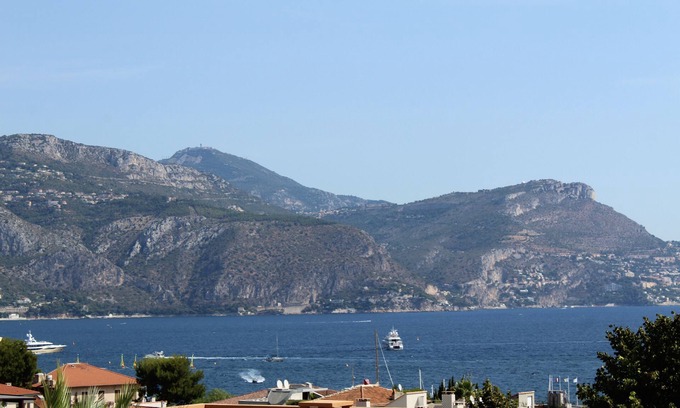 Cap-Ferrat Apartamento | Precioso apartamento de 3 dormitorios en St Jean Cap Ferrat, magníficas vistas al mar y piscina
