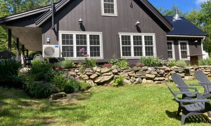 Abbot Cabaña | Lovely 3-bedroom cottage on Piper Pond with AC in Abbot