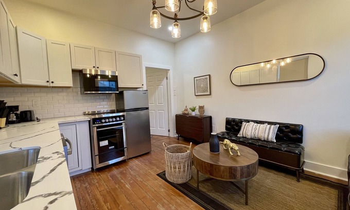 West Riverside Casa | Lovely 3 Bedroom Shotgun Home - 15 Minutes to French Quarter
