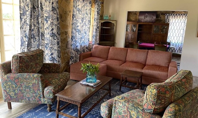 Nyanga Apartamento | Lovely 4 bed house in Juliasdale - 2273