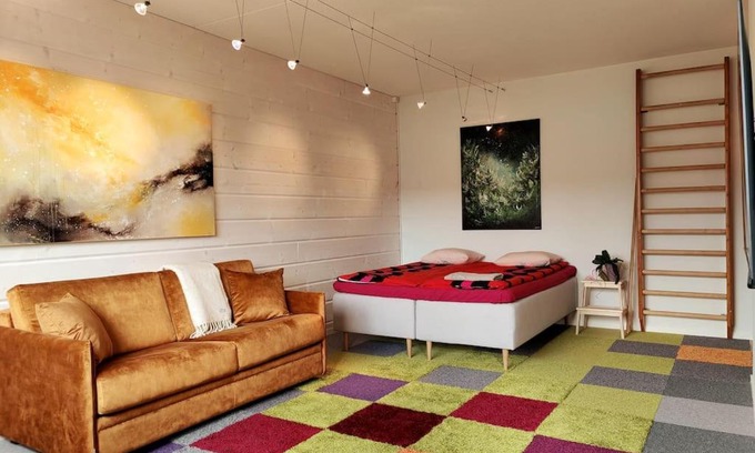 Tampere Apartamento | Lovely 7th floor studio full of color, enjoy!