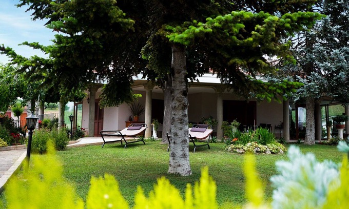 Roseto degli Abruzzi Villa | Bonito apartamento en villa para 2 personas con WIFI, A/C, TV y patio