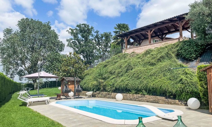 Portacomaro Apartamento | Hermoso apartamento con piscina, A/C, WIFI, terraza, mascotas permitida y vista panorámica