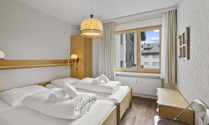 Parpan Apartamento | Acogedor apartamento para 4 personas con WIFI, TV, balcón y mascotas permitida