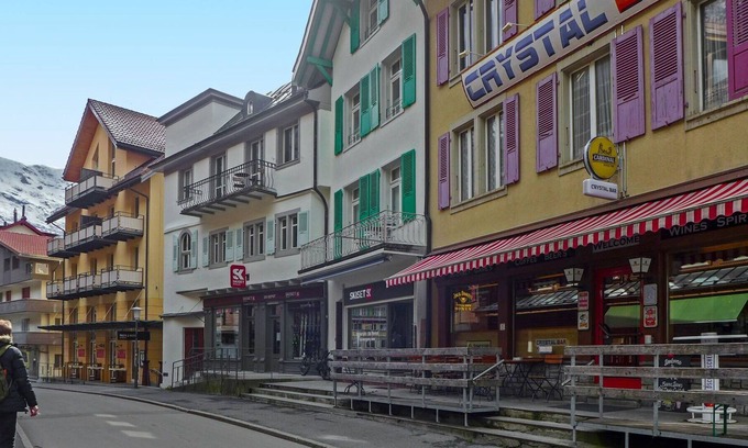 Wengen Apartamento | Acogedor apartamento para 4 personas con WIFI y TV