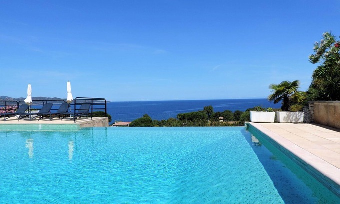 Figarella Apartamento | Bonito apartamento para 4 personas con piscina, A/C, WIFI, TV y terraza