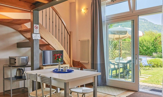 Dongo Casa | Hermoso apartamento en villa para 4 personas con A/C, WIFI, TV, patio y mascotas permitida