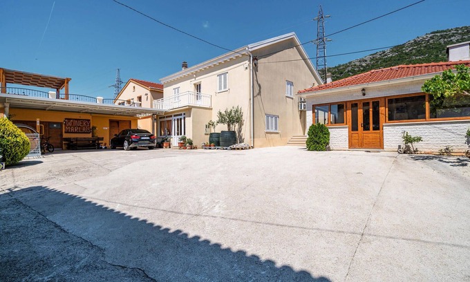 Metohija Apartamento | Precioso apartamento en Ponikve