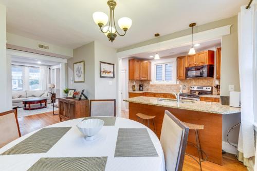 Richmond Casa | Lovely Carytown Home Walk to Shops and Restaurants