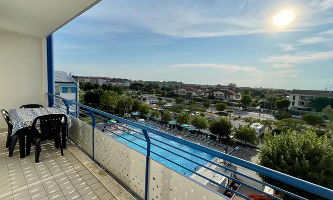 Torre di Fine Apartamento | Precioso piso con vistas a la piscina.