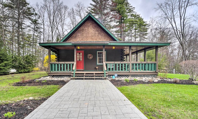 Fort Ann Cabina | Lovely Fort Ann Lodge - 10 Mi to Lake George!