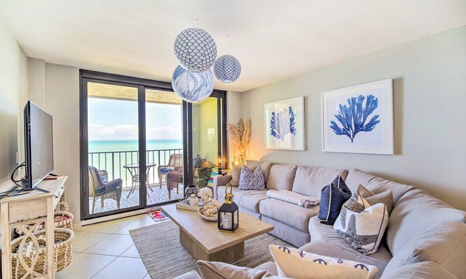 Fort Pierce Shores Condominio | Lovely Fort Pierce Condo, Walk to Beach!