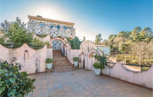 Puigventos Casa | Lovely Home In Vidreres With Kitchen
