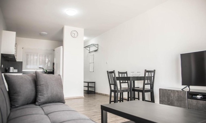 Kissonerga Apartamento | Lovely one bedroom apartment with nice view