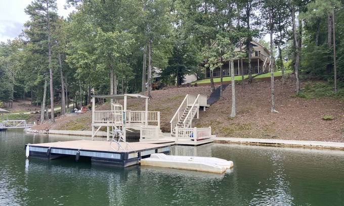 Wedowee Casa | Lovely Quiet Lake Home para grupos pequeños