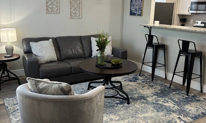 Medical Center District Condominio | Lovely renovated 1 bedroom Condo in the middle of the Medical district !!