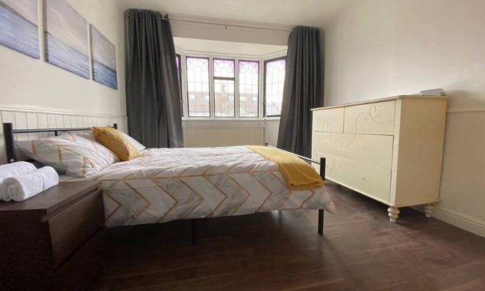 Lee Green Casa | Lovely Residential House - 15 mins from London