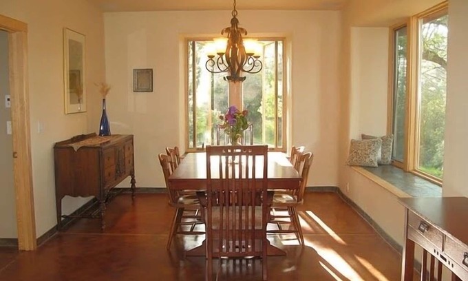 Midpines Casa | Preciosa casa de balas de paja con vistas a la sierra de Yosemite!