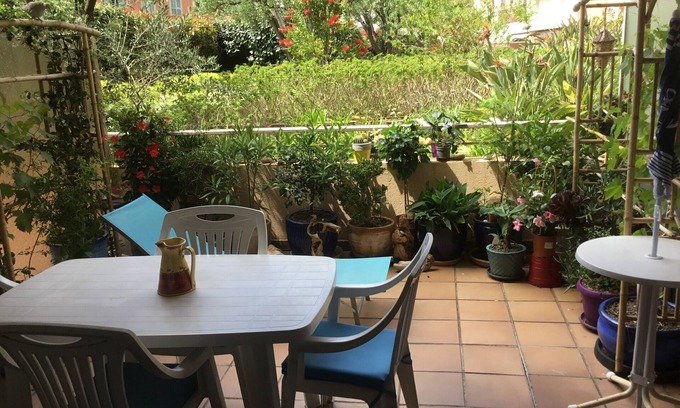 Beaulieu-sur-Mer Apartamento | Lovely Studio, Terrace overlooking garden, WIFI, Air conditioning, Shops nearby, Beach 7 mns.