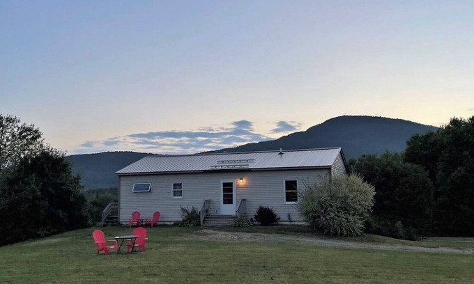 Wolcott Casa | Lovely Vermont Home (Hiking/Skiing/Beach/Firepit)