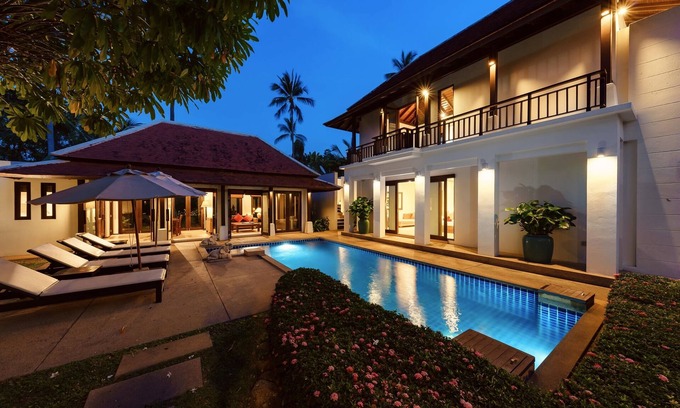 Bophut Villa | Villa de lujo "Plumeria" con piscina privada, jardín y acceso a la playa.