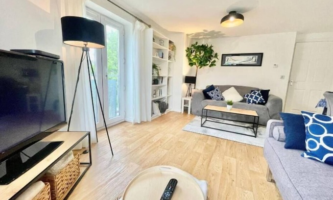 Filton Cama Y Desayuno | Lovely2Bed Bristol ApartmentFREE PARKING