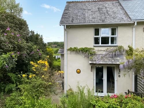 Callington Casa | Lower Axford Cottage