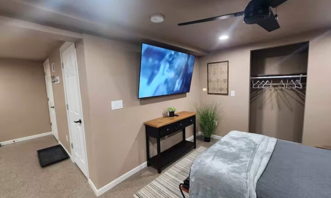 Mason City Apartamento | Lower Level Studio Across From Mercy Hospital