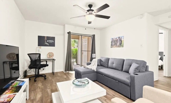 Highlands - Perkins Apartamento | LSU 2Bed/2Bath Angel Studios Condo NEW