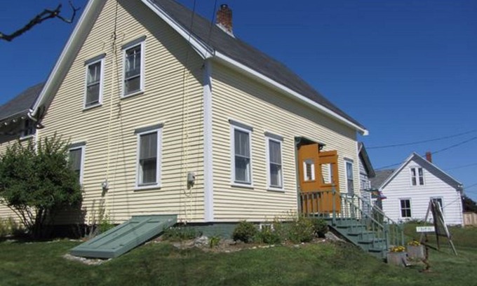 Lubec Casa | Lubec Downeast Village Apartamento de planta baja - Paseo a la playa y restaurantes